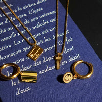 Unlimited Funds Credit Card Pendant • Gold