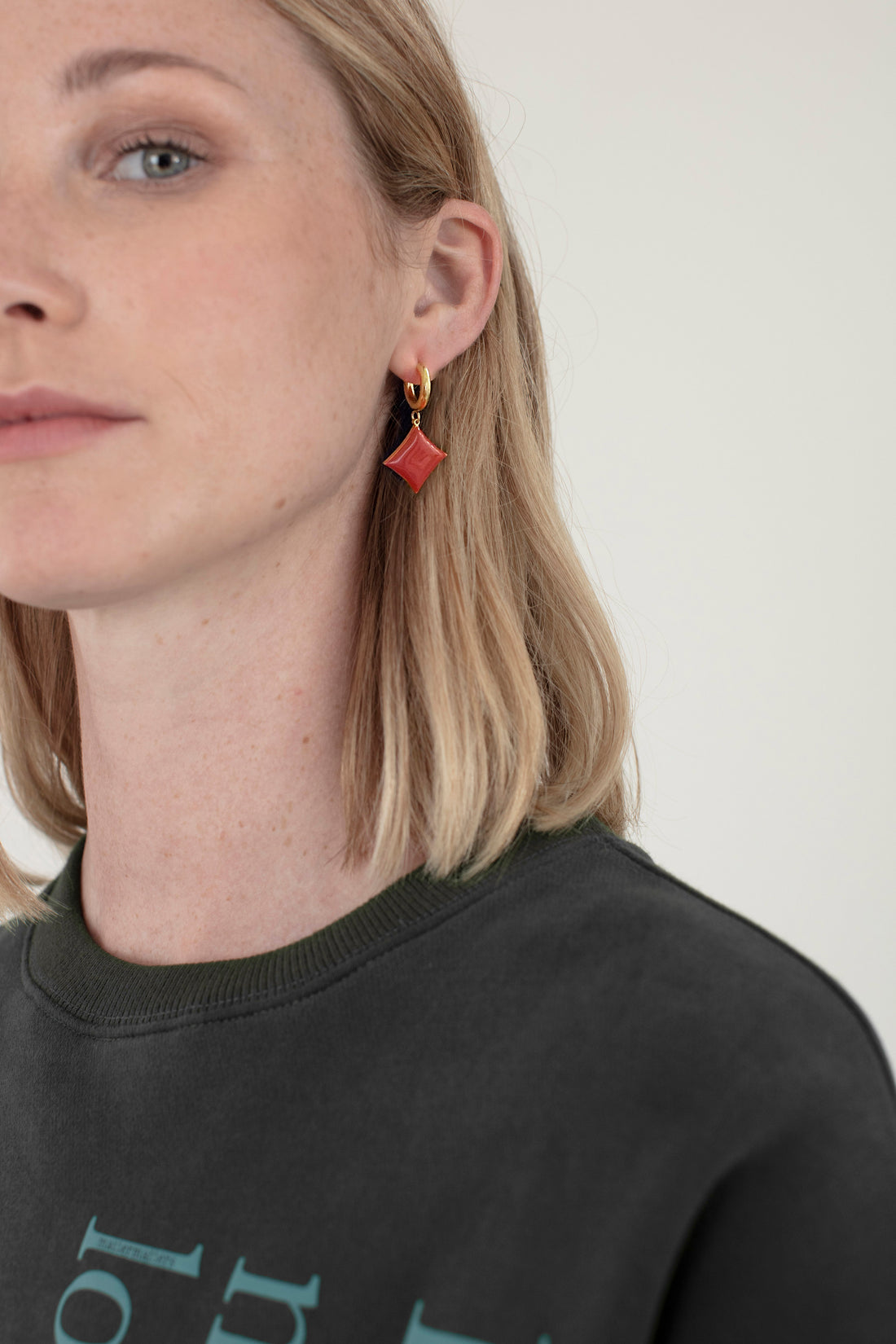 Hold Your Diamond / Hoops • Black & Maroon