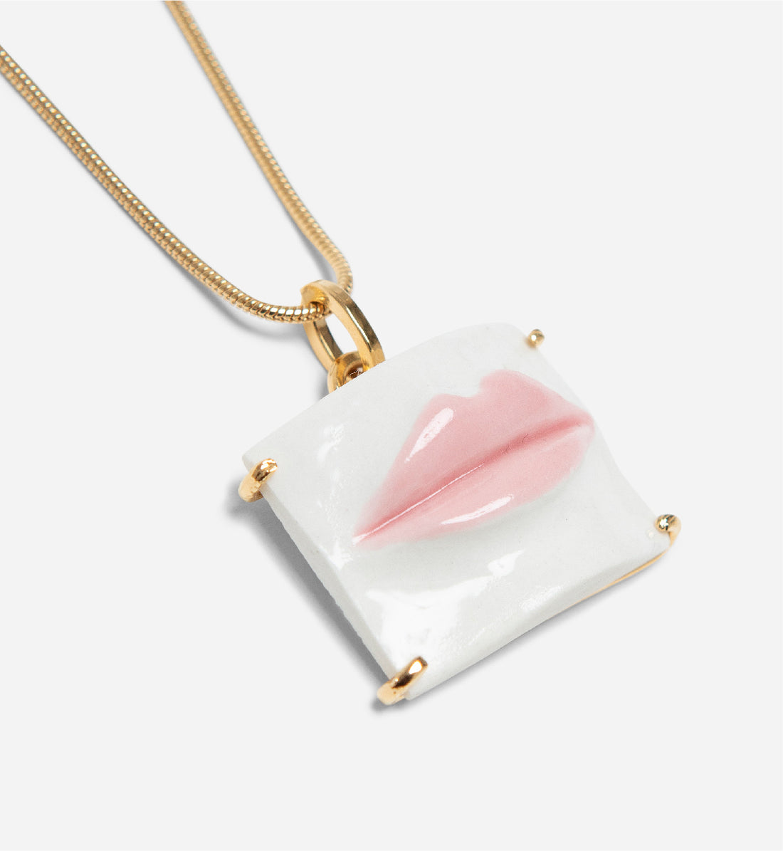 Andres Gallardo / Mouth Pendant