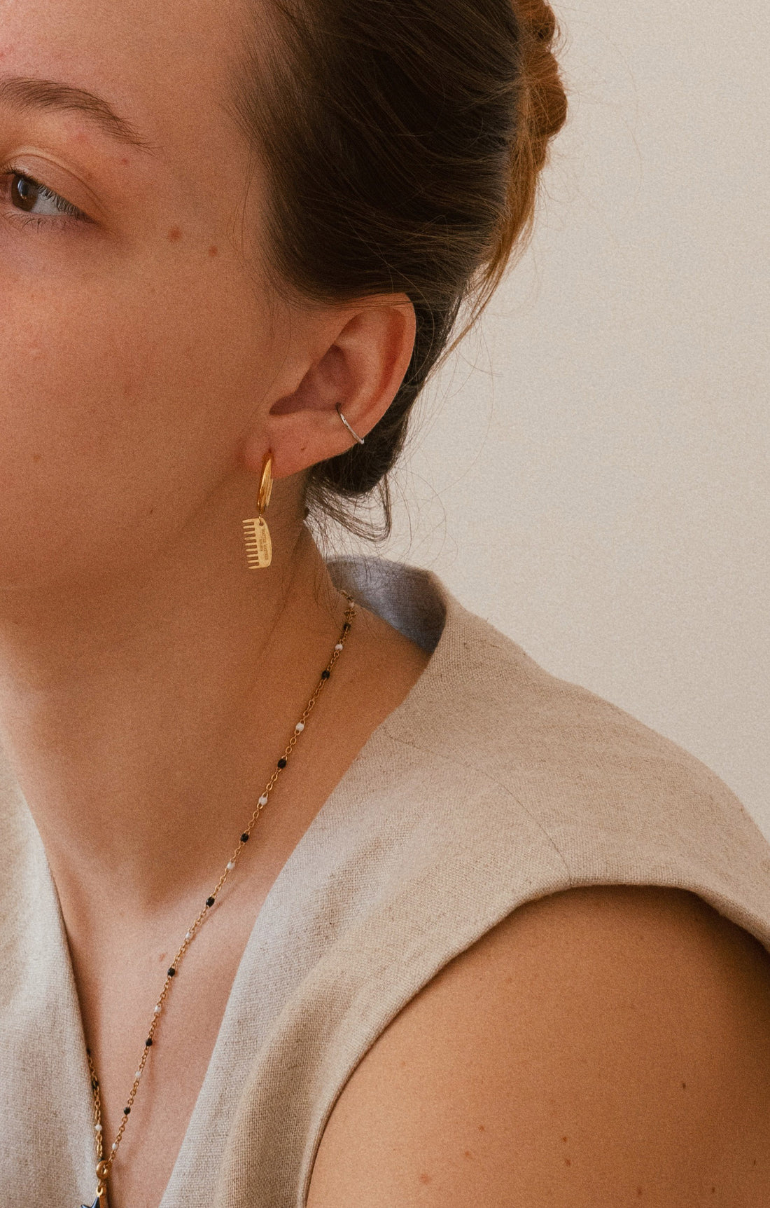 Hello Hair Comb Hoops • Gold