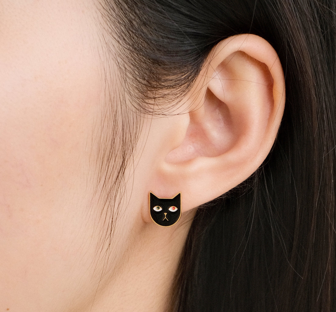 Mini Kitty Tom Earrings • Black