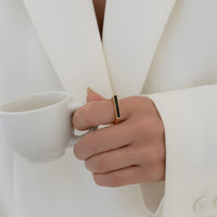 Bar Square Ring • Black