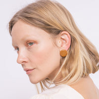 Circle Studs • Chocolate
