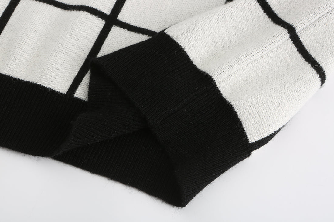 Fill in the Grids / Wool Cashmere-Blend Sweater • Black
