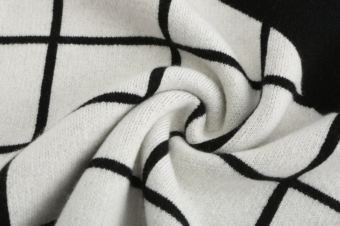Fill in the Grids / Wool Cashmere-Blend Sweater • Black