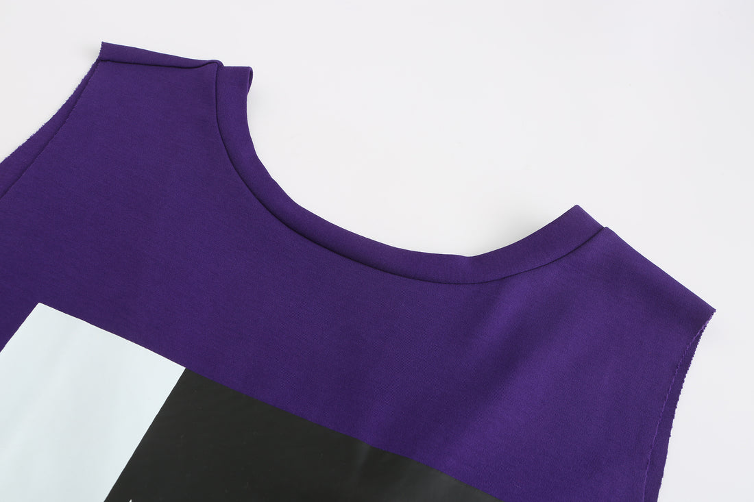 Stairs / V-back T-shirt Dress • Purple