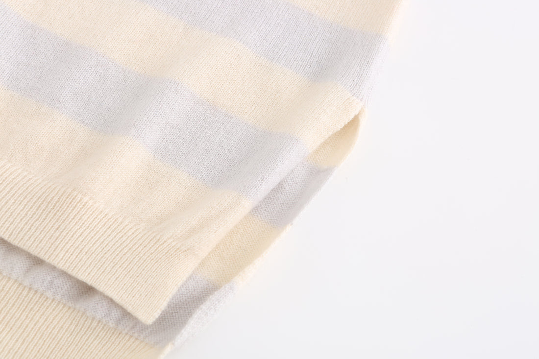 Opposite Ends / Wool Cashmere-Blend Sweater • Red/ Green