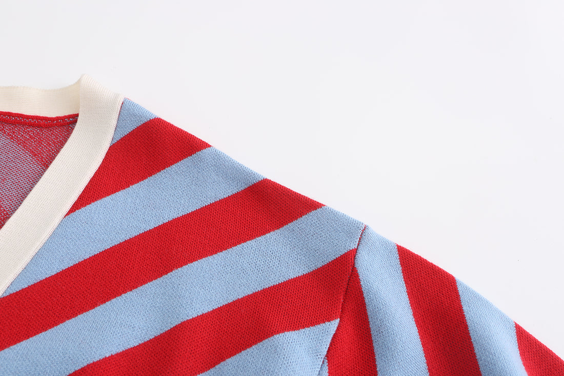Earn Your / Wool Cashmere-Blend Cardigan • Red / Beige