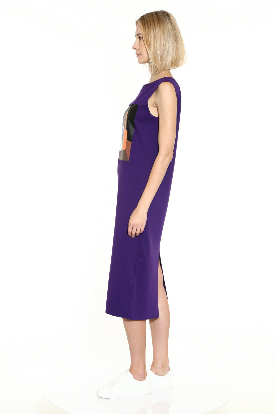 Stairs / V-back T-shirt Dress • Purple