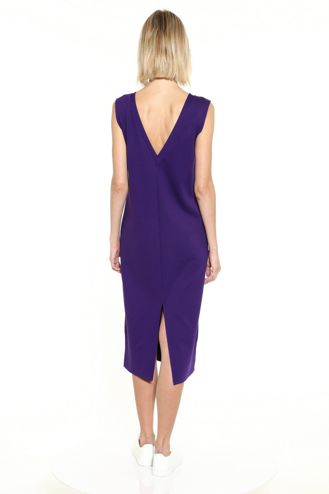 Stairs / V-back T-shirt Dress • Purple