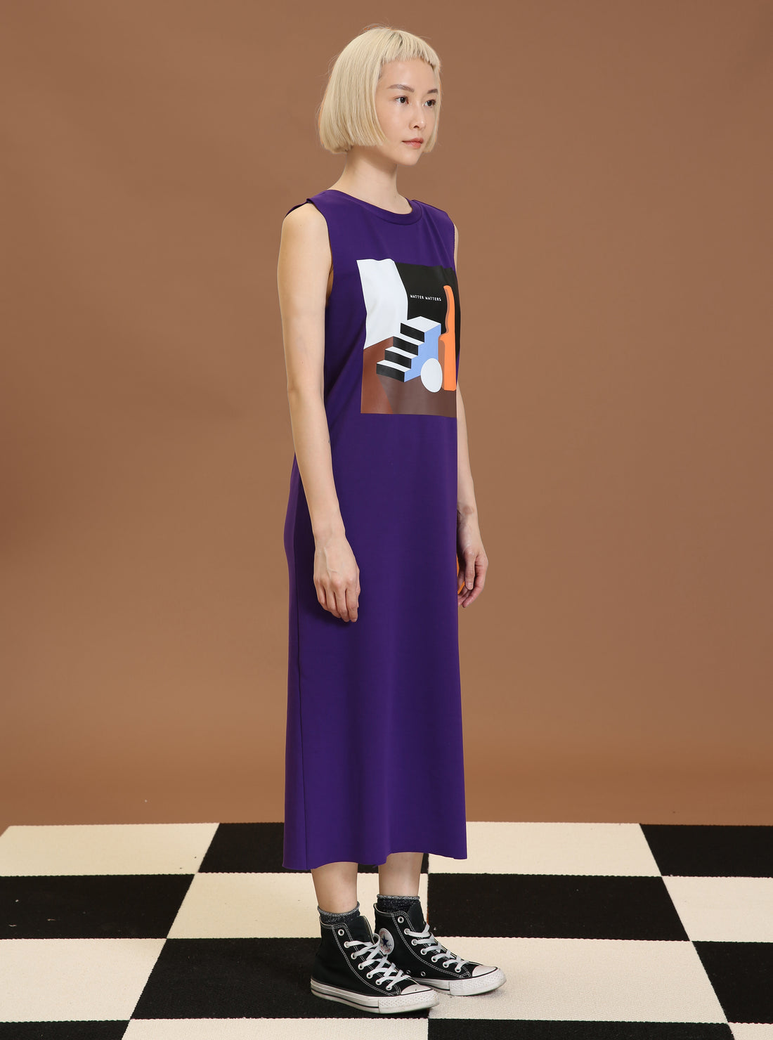 Stairs / V-back T-shirt Dress • Purple