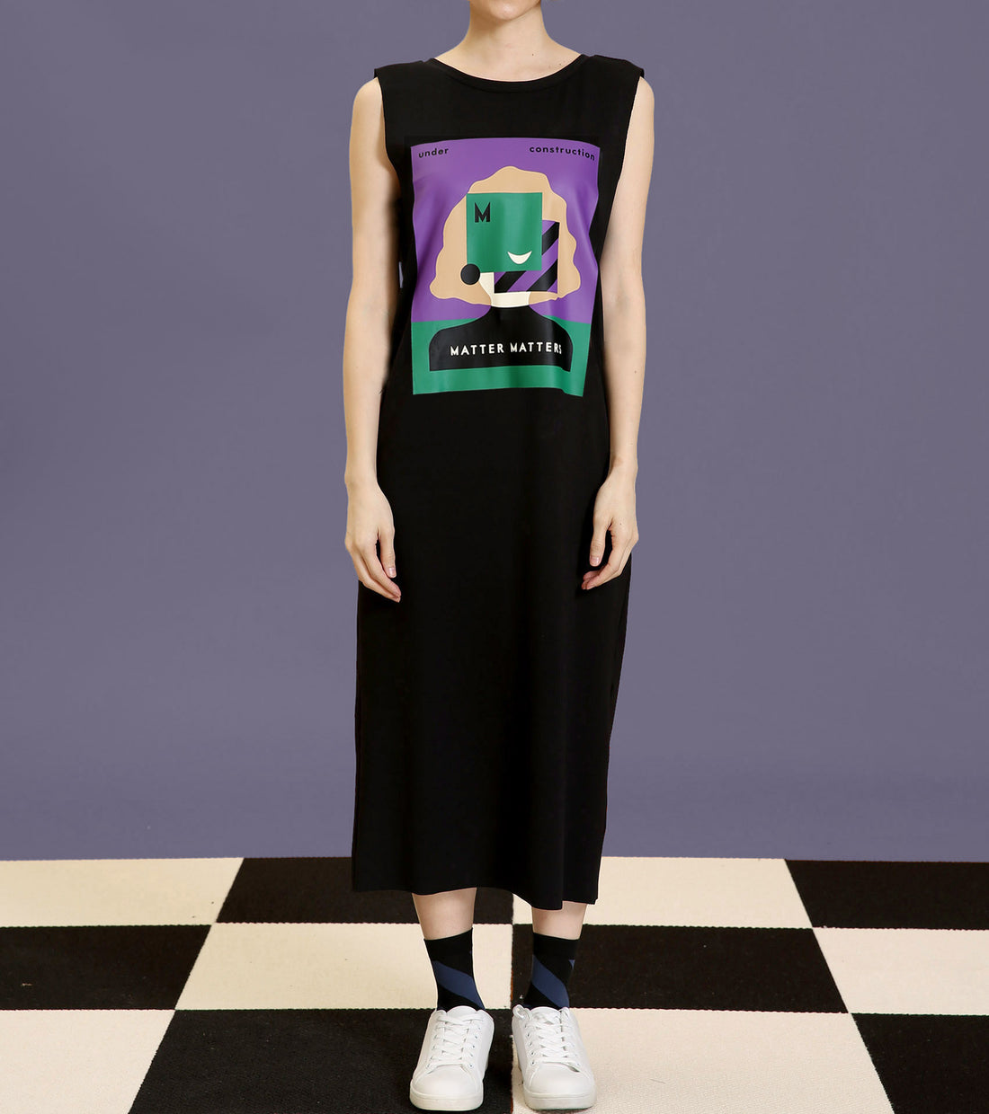 Under Construction / V-back T-shirt Dress