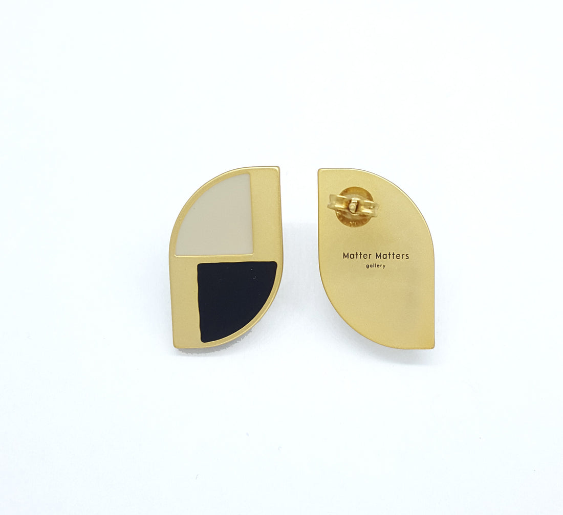 Leaf Earrings • Winter