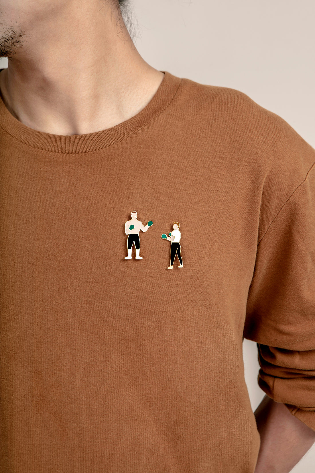 Knockout / Brooch • 4 colour options