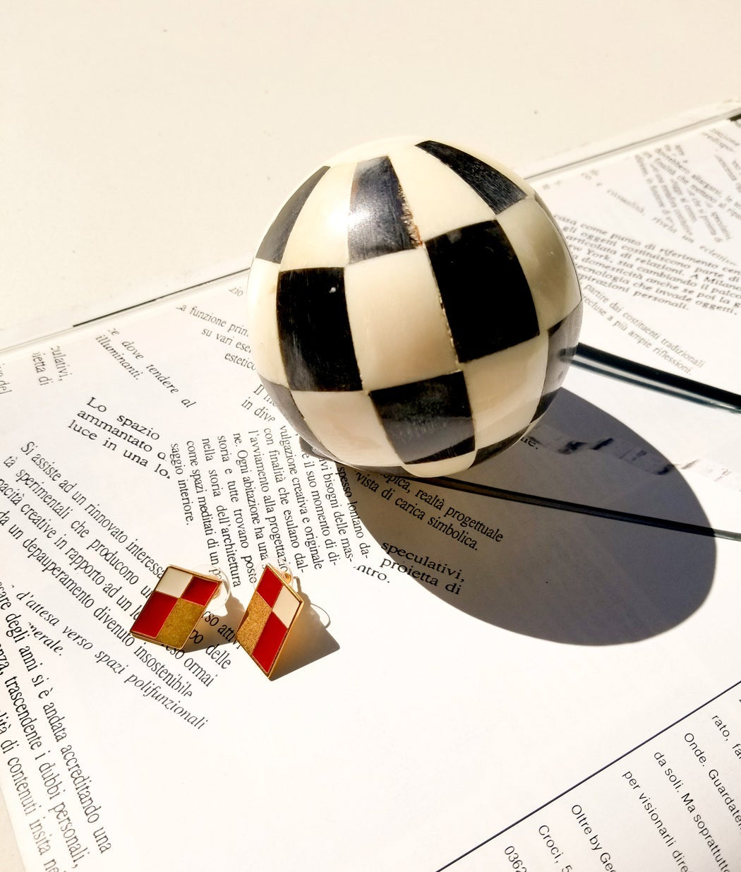 Kite Studs • Maroon