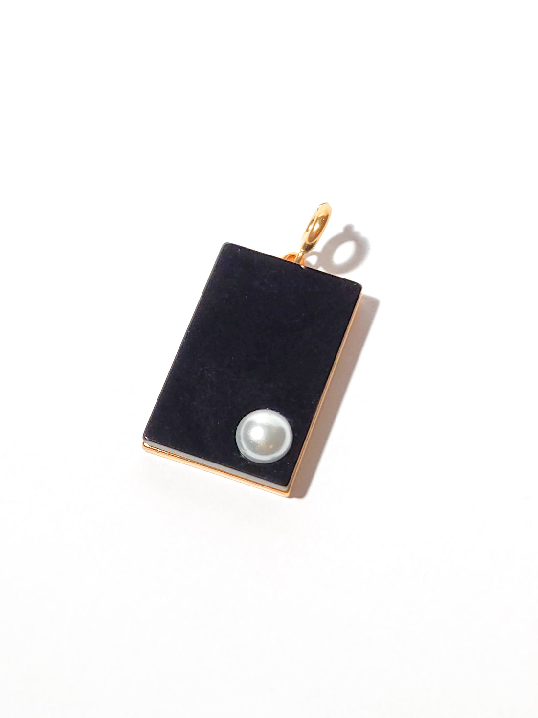 Mood Pendant • Black / Pearl