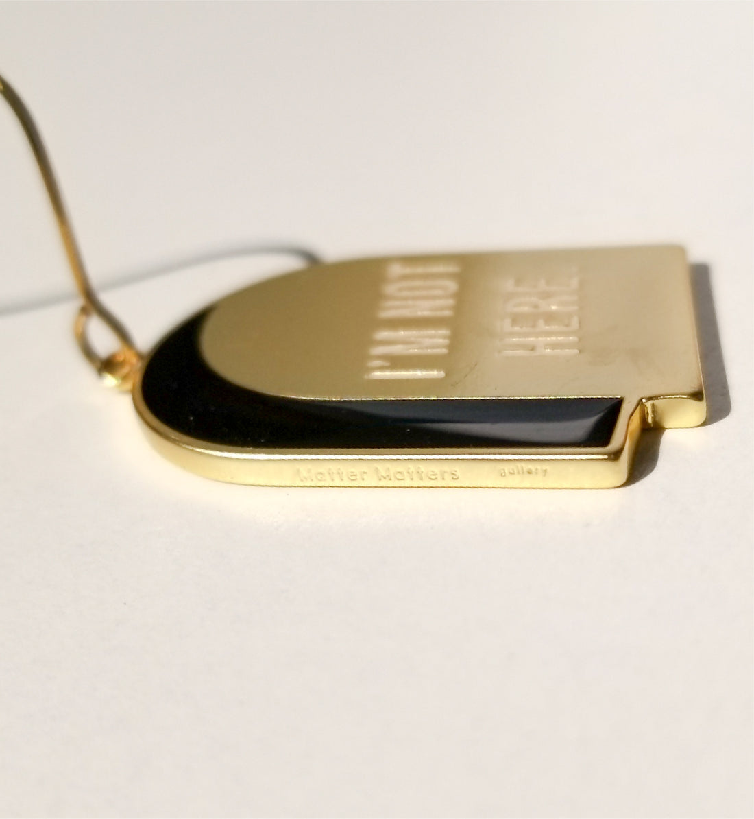 I'm Not Here / Reversible Necklace • Black