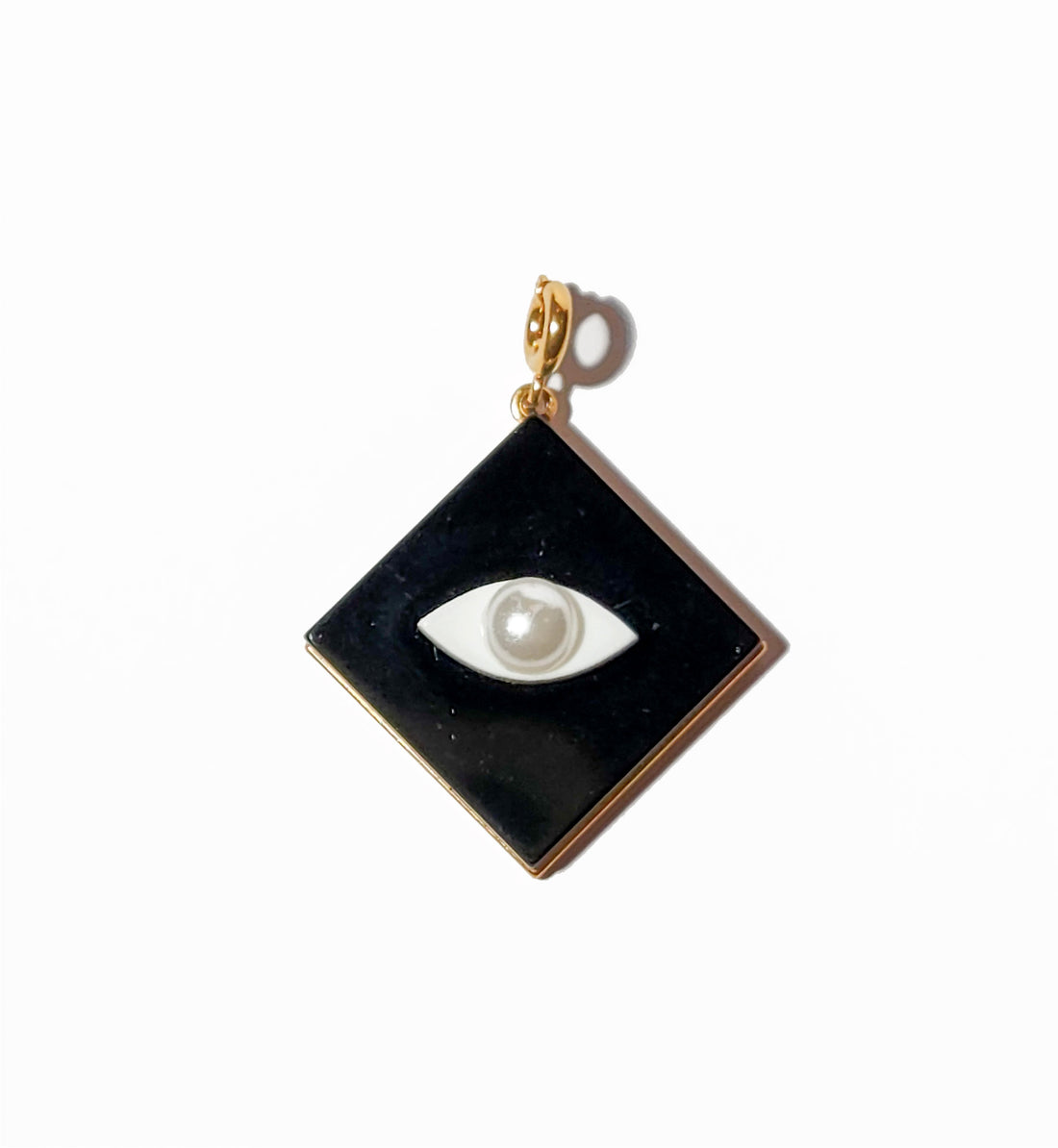 Diamond Eye Pendant • Black