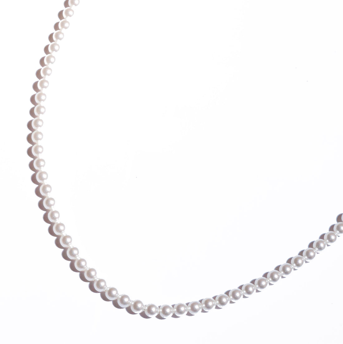 Refined Crystal Pearl Necklace