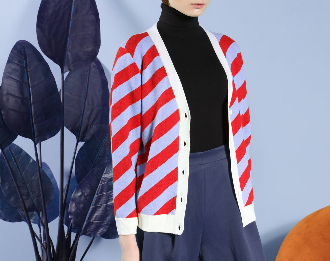 Earn Your / Wool Cashmere-Blend Cardigan • Red / Beige