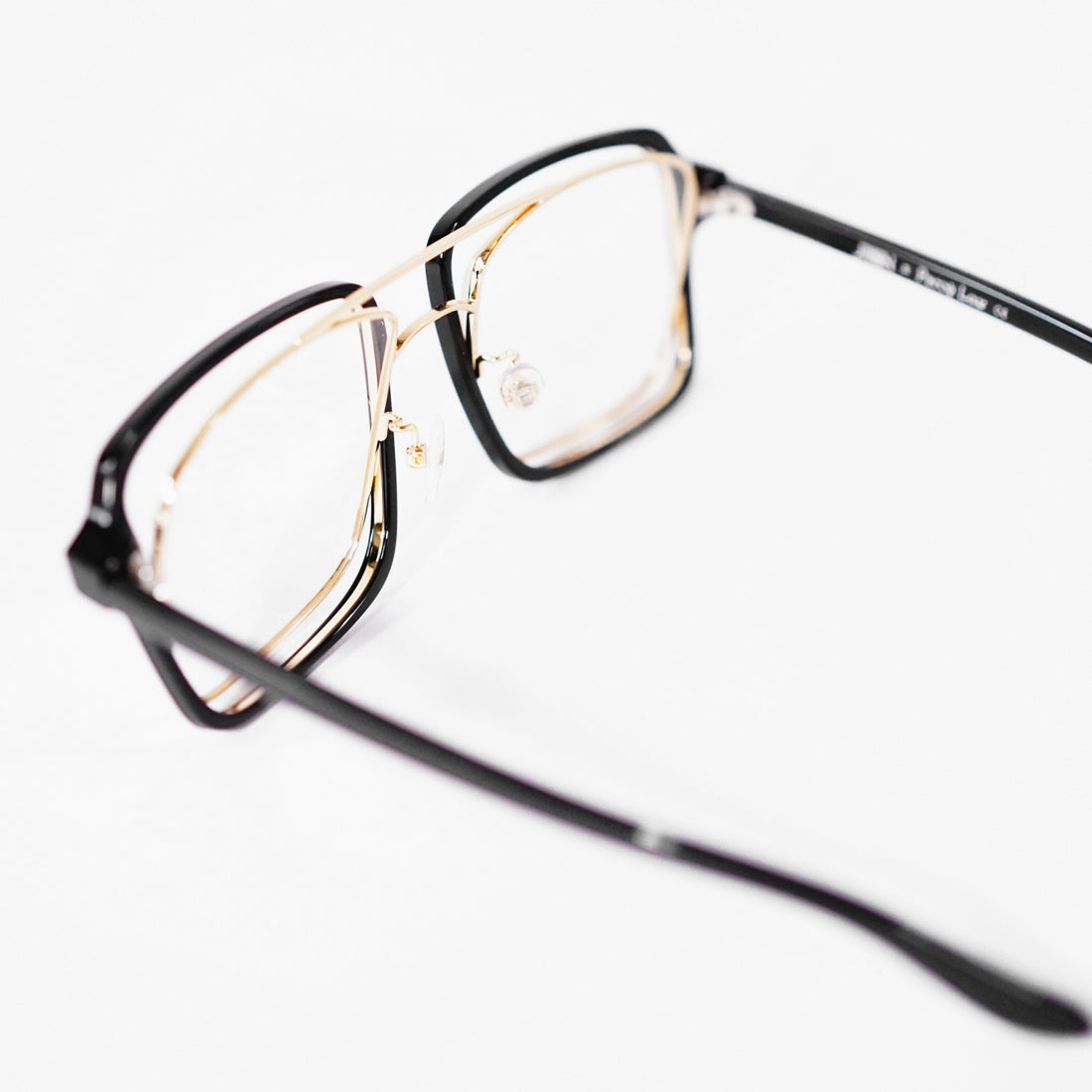 Percy Lau / JINNNN - Illusion • Black