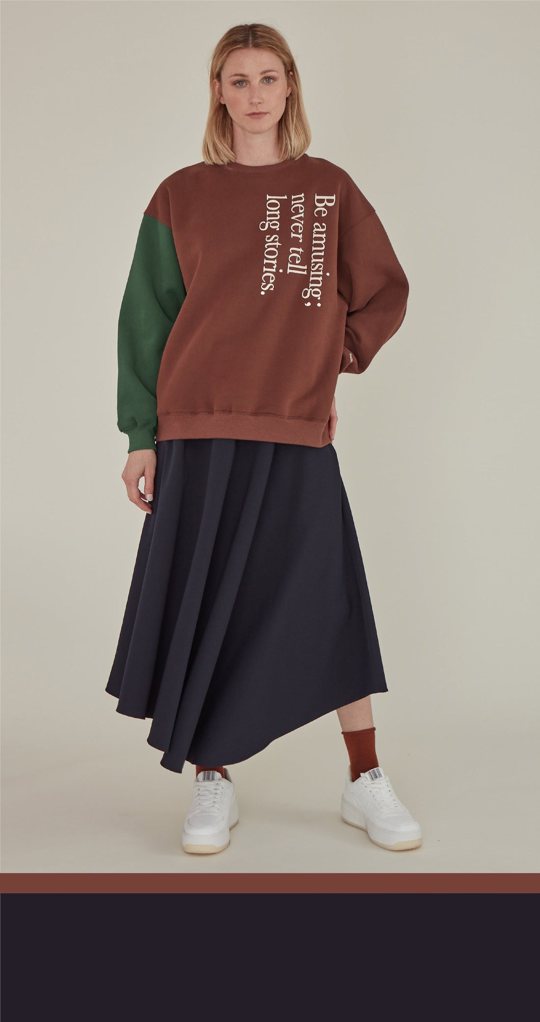 Be Amusing / Oversized Sweatshirt • Dark Brown