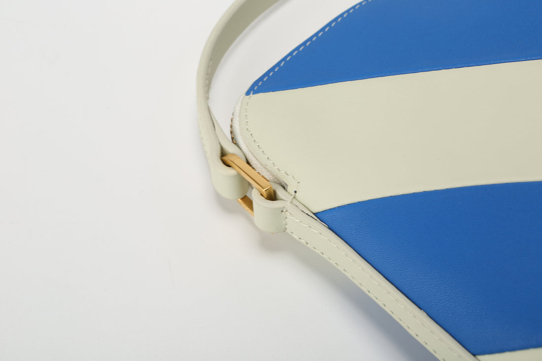 Hama Shoulder Bag • Ultramarine