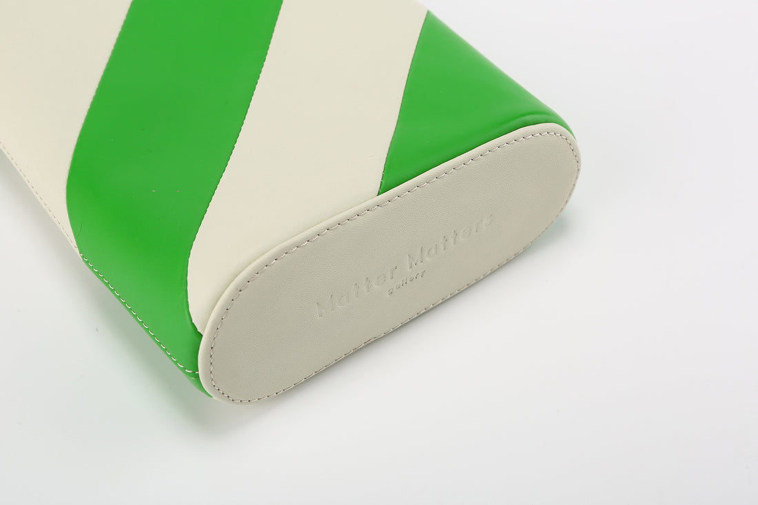 Mini Hama Shoulder Bag • Beige / Kelly Green