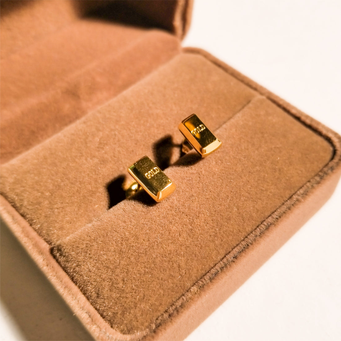 Fine Gold Studs