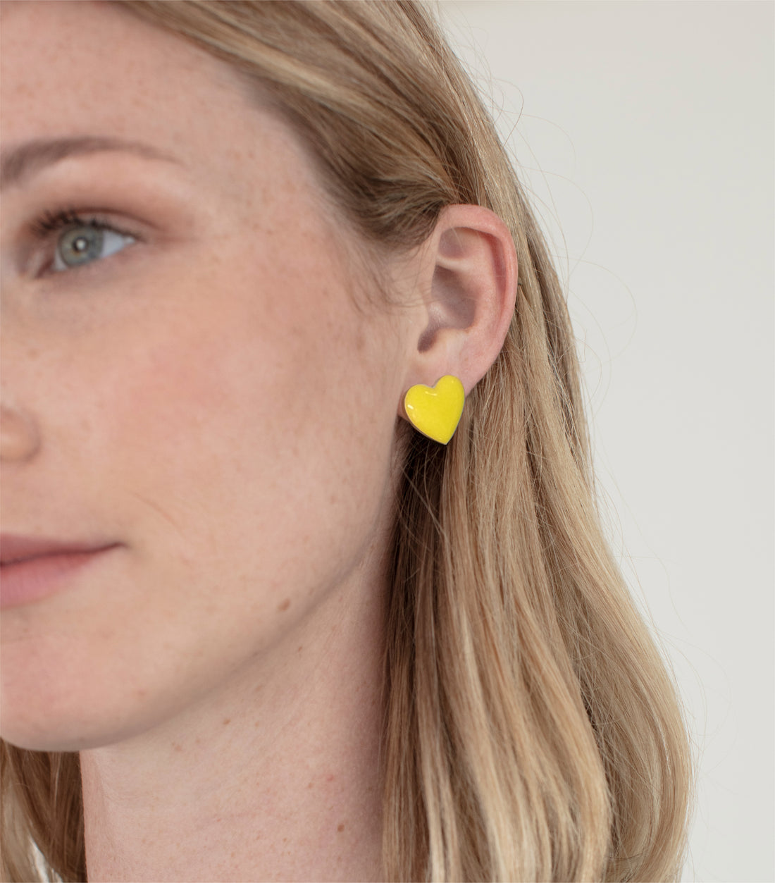 Puffy Heart Studs • Yellow