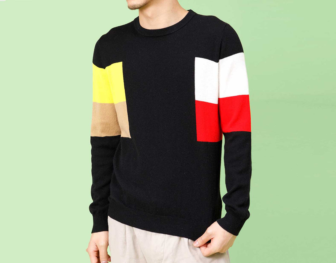 Flag Up / Wool Cashmere-Blend Sweater • Black