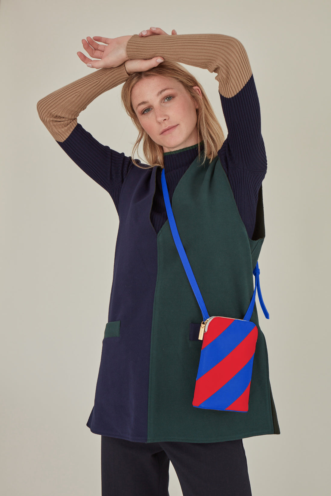 Mini Hama Shoulder Bag • Red / Ultramarine