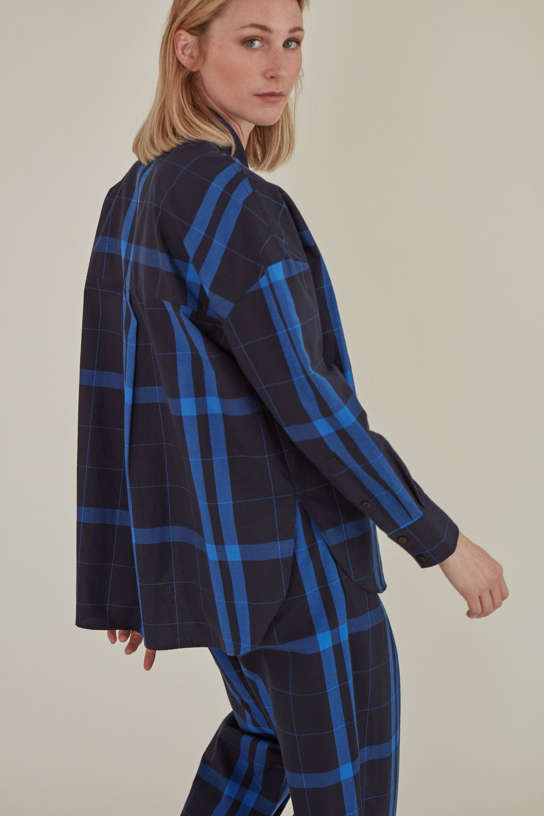 Note to Self / Tartan Plaid Shirt • Navy