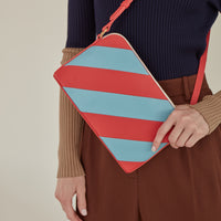 Hama Shoulder Bag • Red