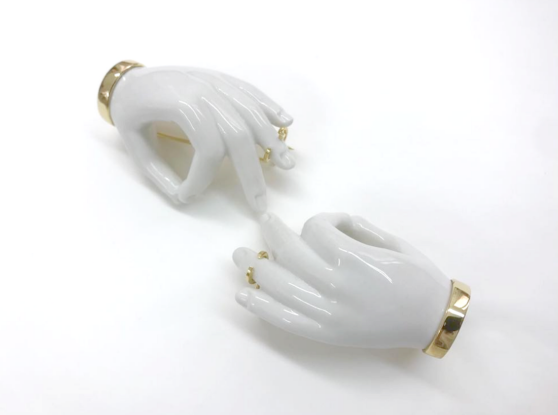 Andres Gallardo / Hand Pin