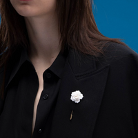 Andres Gallardo / Rose Pin White