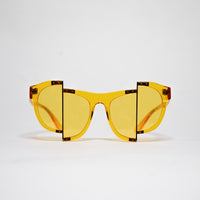 Percy Lau / Axis Y • Mango