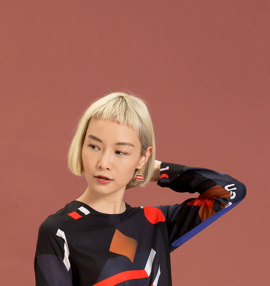 Open & Closed / Earrings • Red / Green