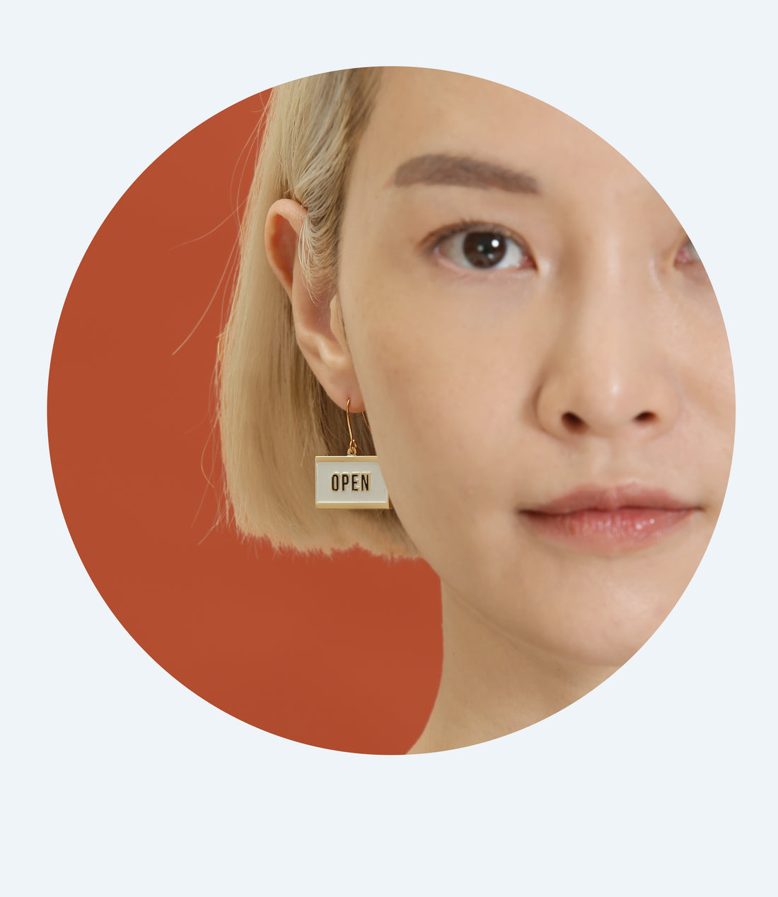 Open & Closed / Earrings • Black