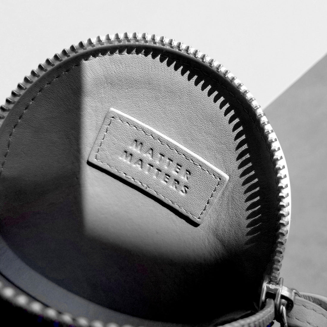 Eclipse Round Coin Purse • Black