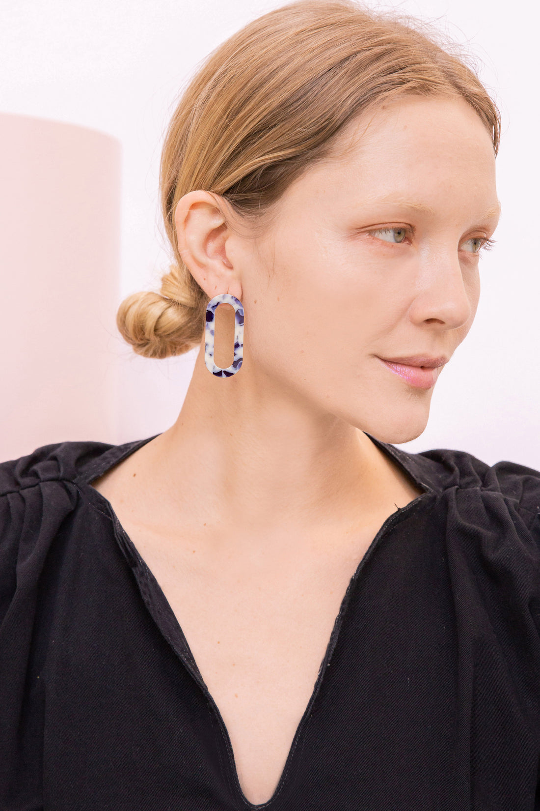 Marbled Oval Earrings • Snow