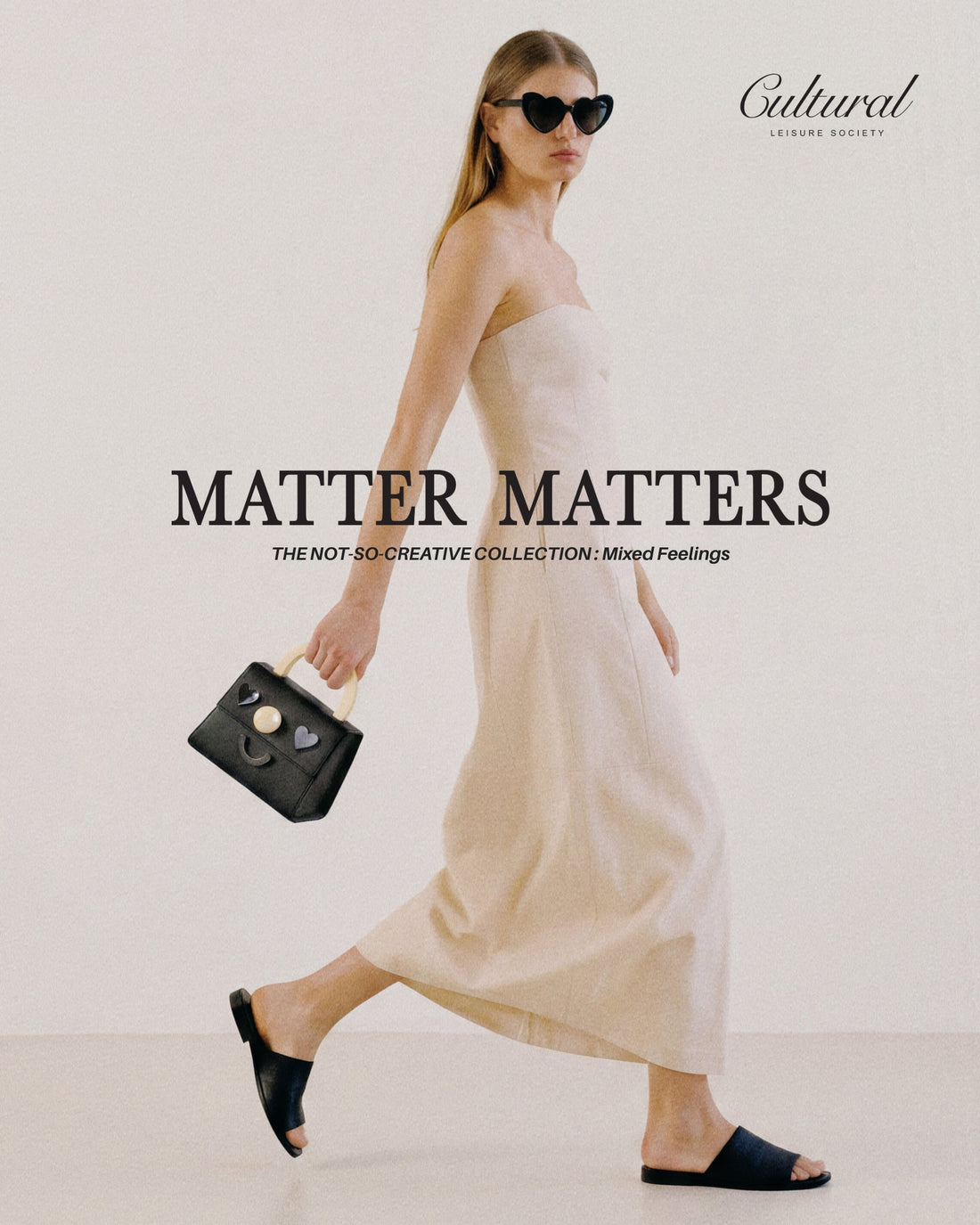 The Hopeless Romantic Bag with Strap  • Black