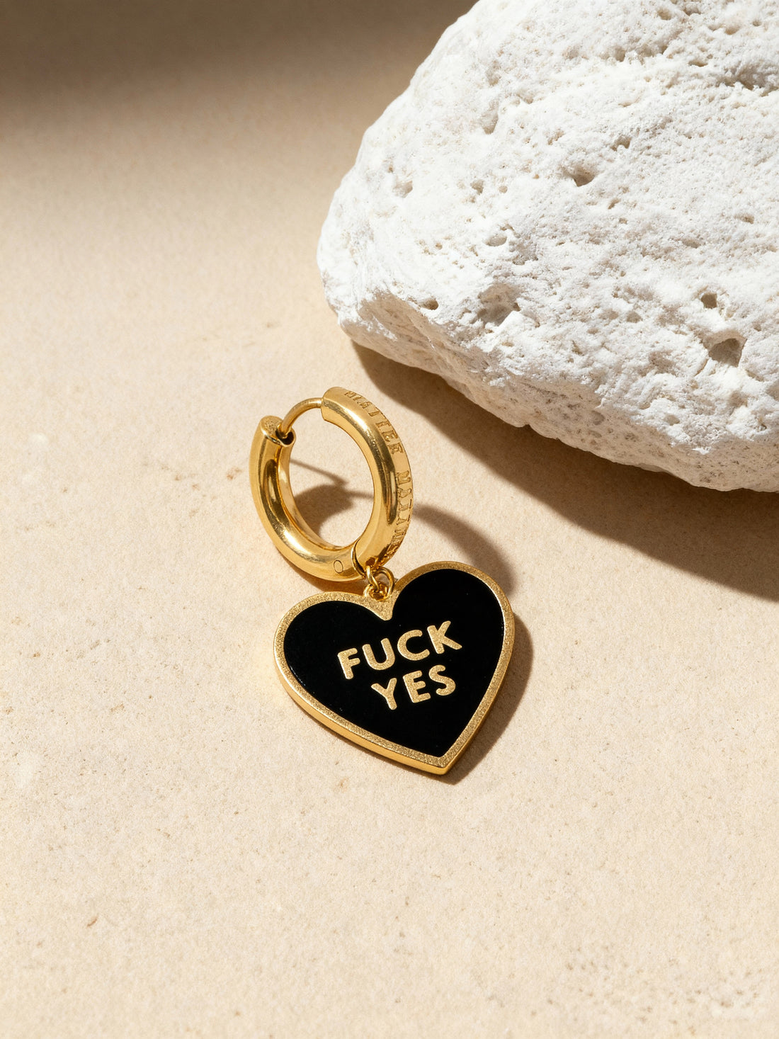Fuck Yes Earrings black / Reversible