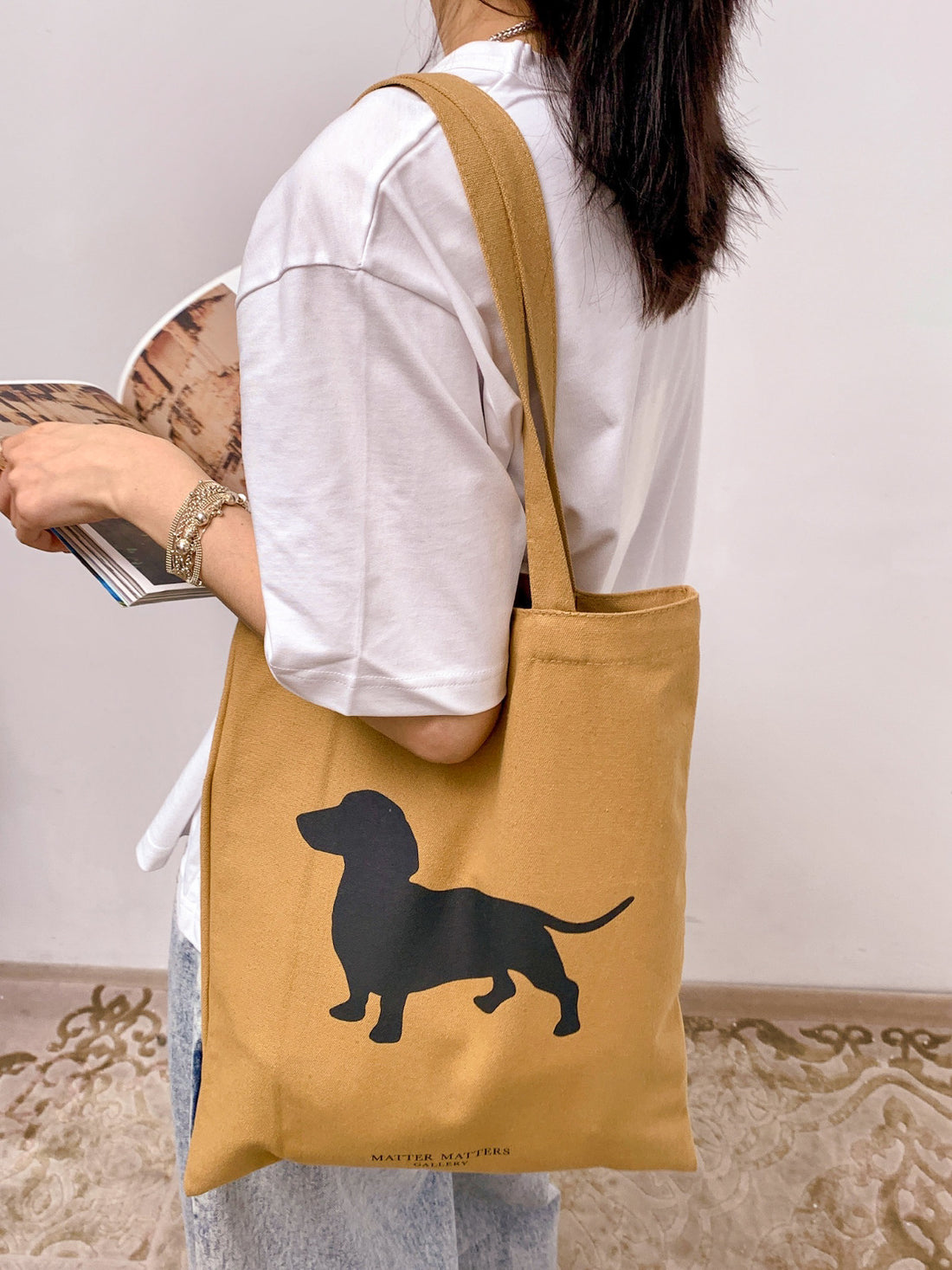 Talk to my dog • Brown/ Tote Bag