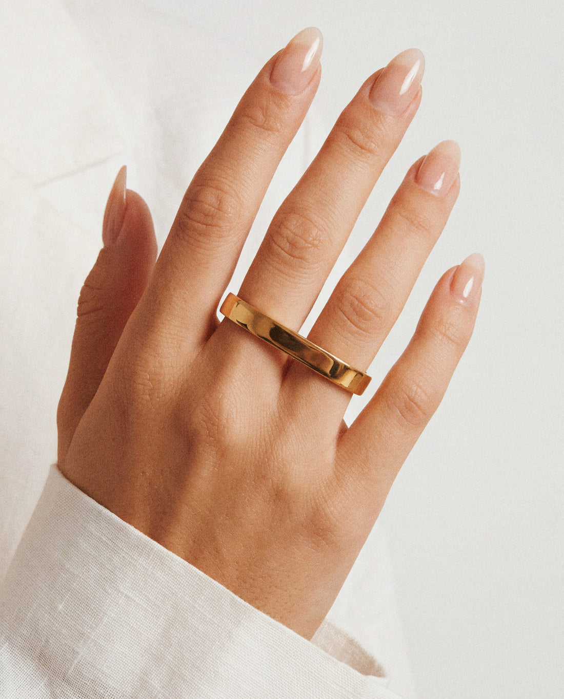 Encase Ring • Gold