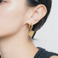 Unlimited Funds Credit Card Hoops • Gold