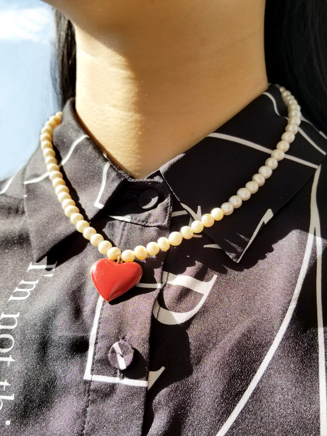 Love / Pearl Necklace •  Red / Black