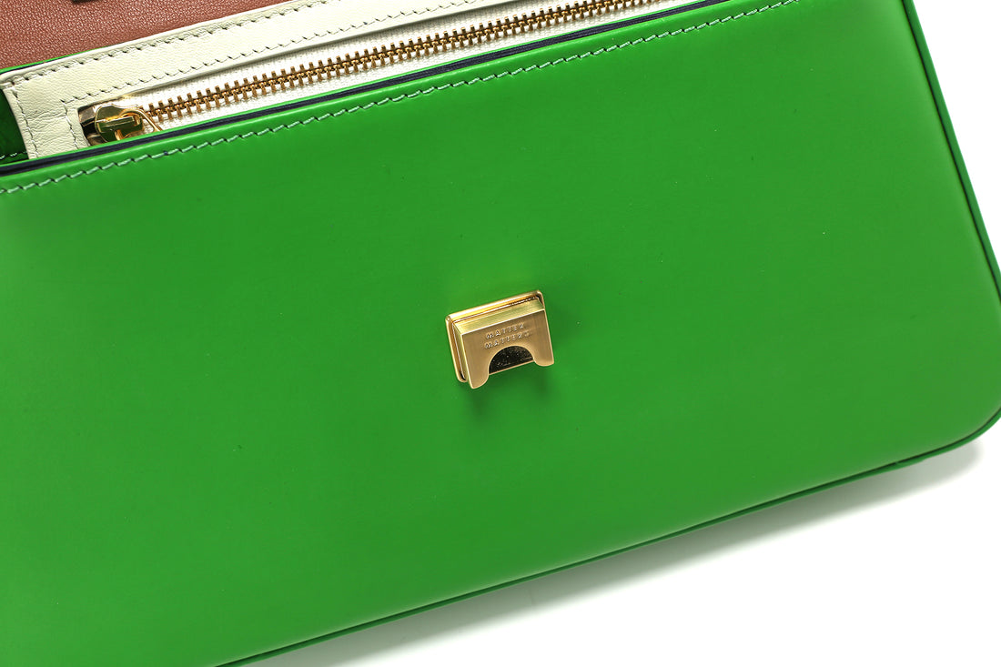Alice Flap Bag with Strap • Kelly Green