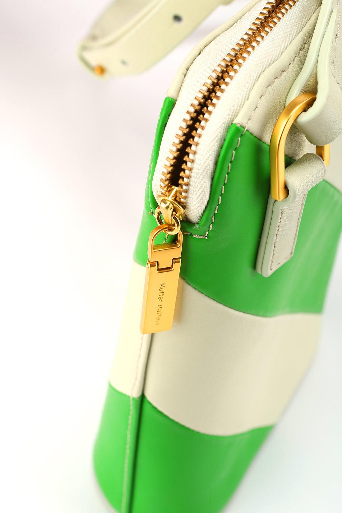 Mini Hama Shoulder Bag • Beige / Kelly Green