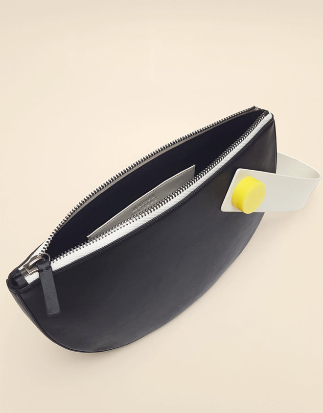 Half Moon Clutch • Black